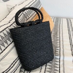 ✨LARGE BLACK STRAW BAG✨